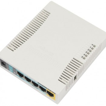 MikroTik 5 Ports WiFi 路由器, RB951Ui-2HnD