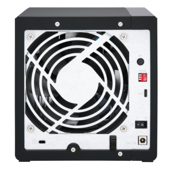 威聯通 Qnap TR-004