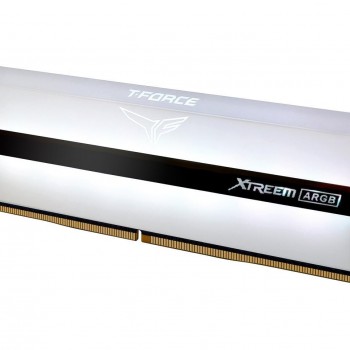 Team Group 16GB OverClock DDR4 Desktop RAM LONG DIMM, TF13D416G3600HC18JDC01