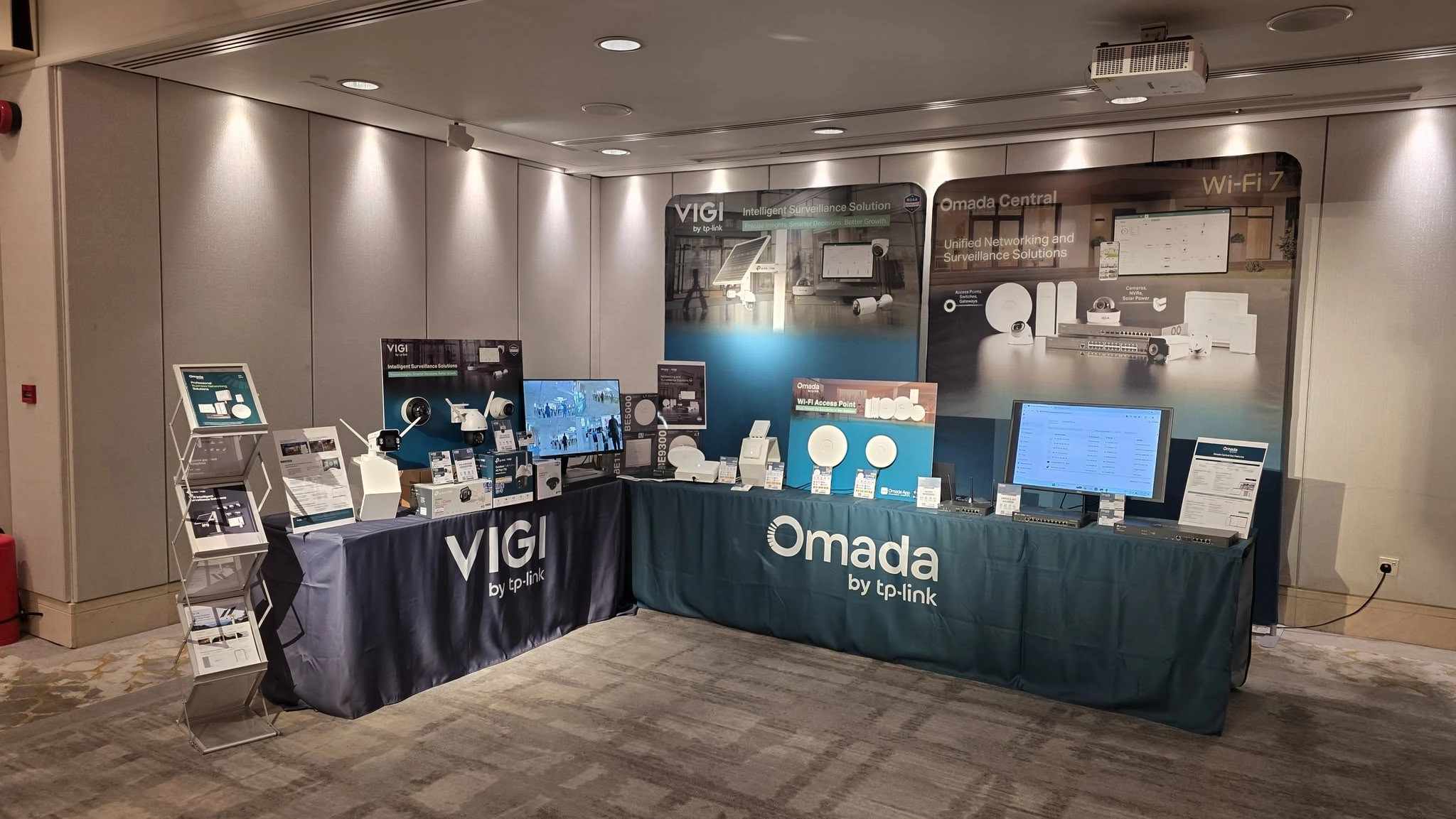 Hin Kwong Computer TP-Link Omada Diamond Solution Partner Award